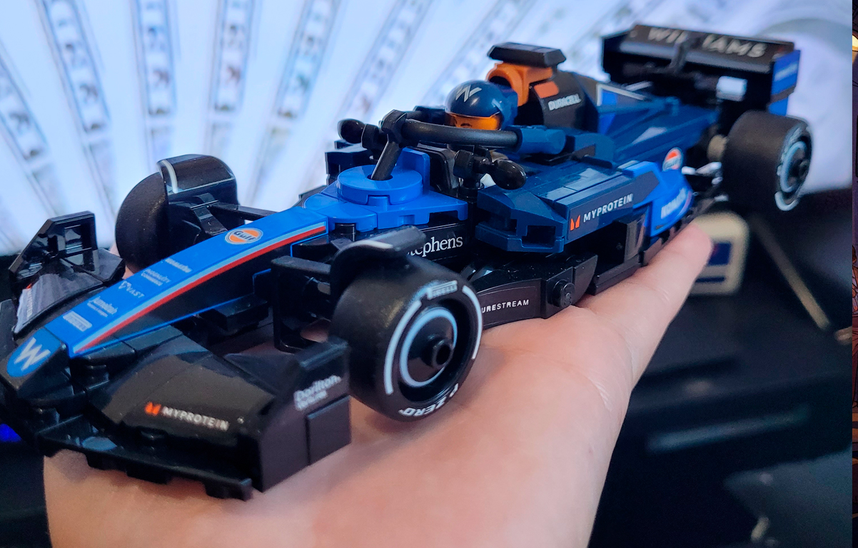 Imagem de carro de Lego da F1